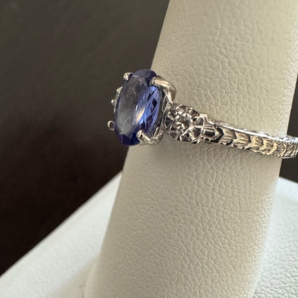 14K White Gold Tanzanite Solitaire with Diamonds Ring size 8 - Picture 4 of 6